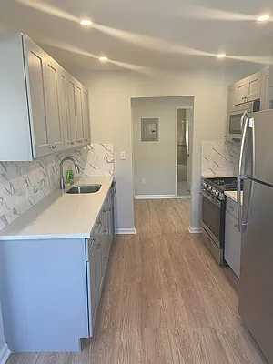 Rented by NY Space Finders Inc. | media 1