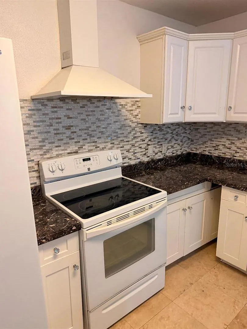 Beautiful 2/1 Apartment Near Florida Mall — Photo 2