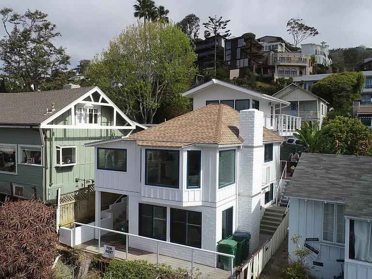 2742 S Coast Hwy — Photo 39