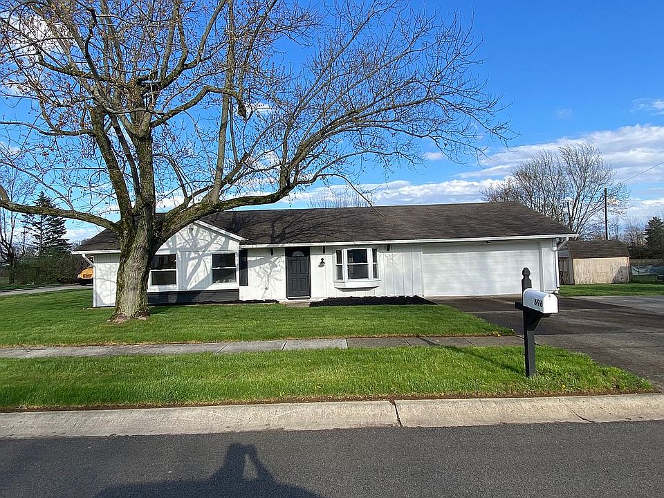 1st image of 696 Holiday Dr