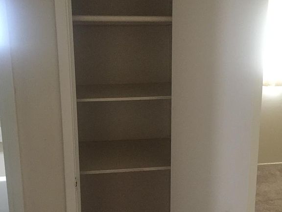 5th image of 3011 Pearl Ave