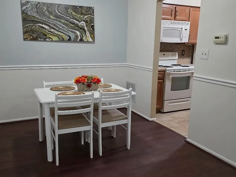 90 Almond Dr — Photo 5