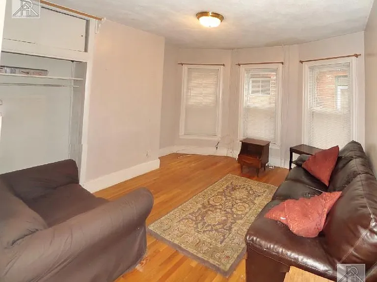 35A Harvard St #1 — Photo 5