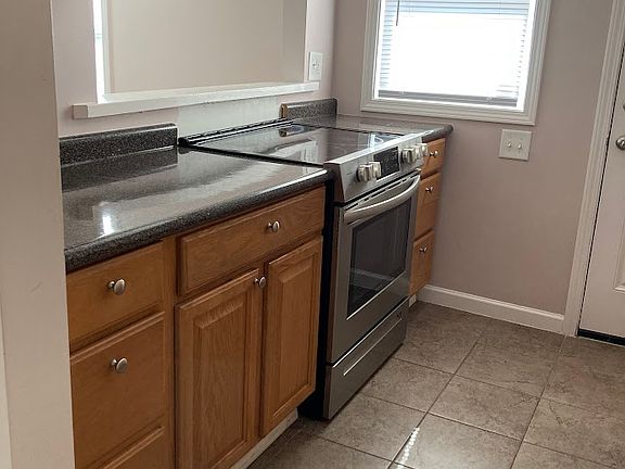 5th image of 1708 W Lakewood Ave