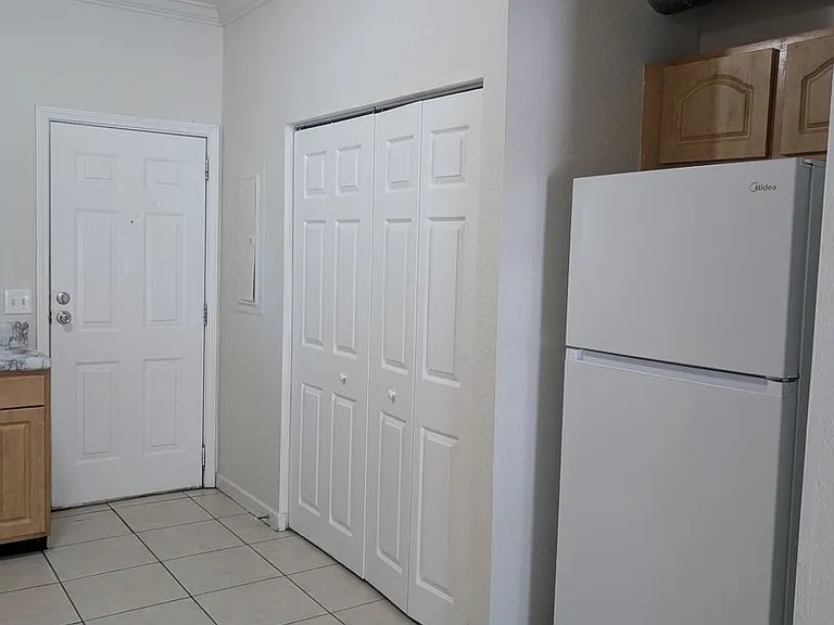 114 Cedar St — Photo 8