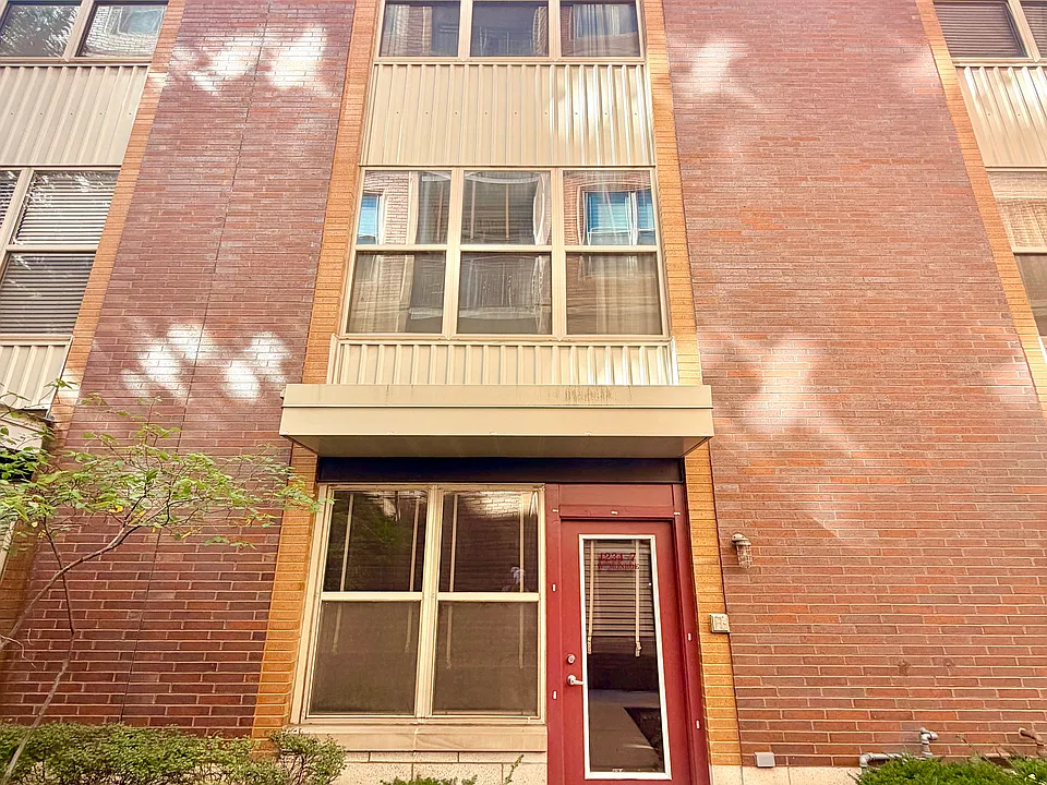 1234 W Monroe St #7