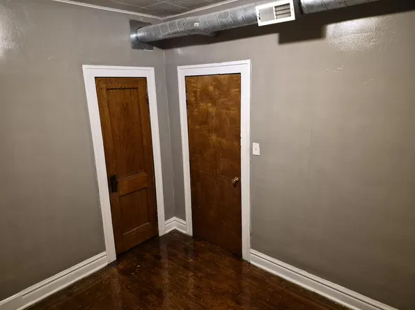 3041 W 56th St #1, Chicago, IL 60629