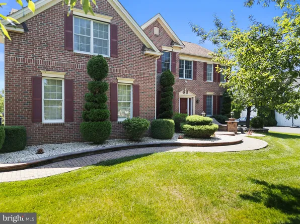 907 Mather Dr, Bear, DE 19701