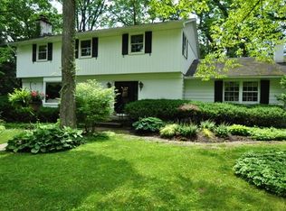 3550 Timberlane Dr, Easton, PA 18045