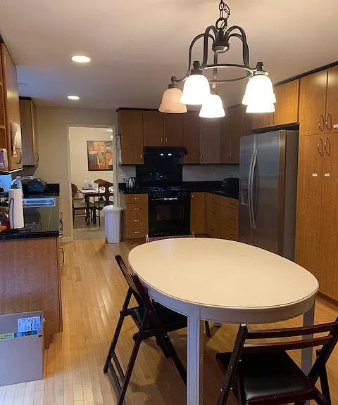 10608 NE 125th Pl — Photo 2