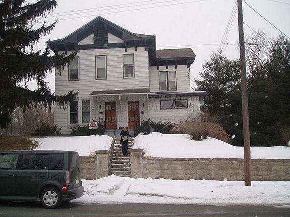 2nd image of 612 5th St S