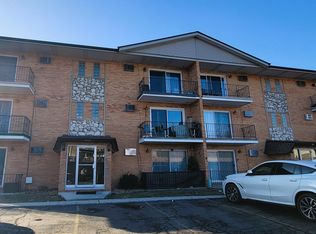 7550 W 111th St APT 1B, Worth, IL 60482
