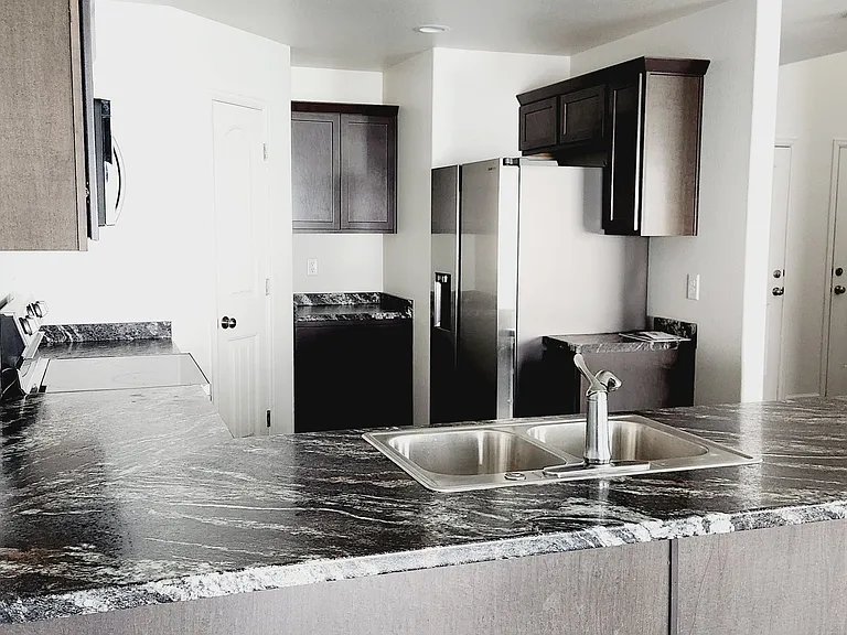 1560 Danny Pl — Photo 22