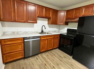 1222 Tilghman St #2, Emmaus, PA 18049