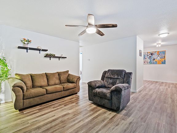 5th image of 1289 Hemlock Ave