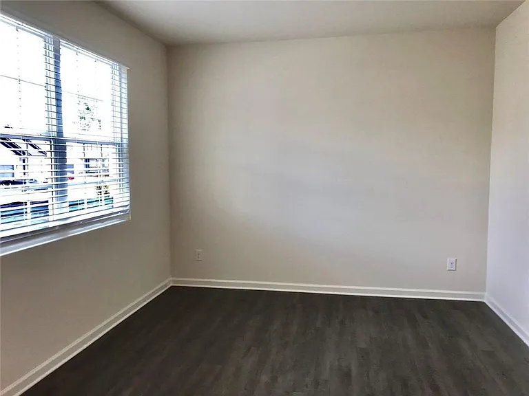 133 Rapps Ave — Photo 8