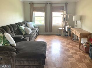 6622 Boulevard Vw APT B2, Alexandria, VA 22307