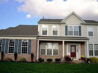 807 Carriage House Ct, Reisterstown, MD 21136