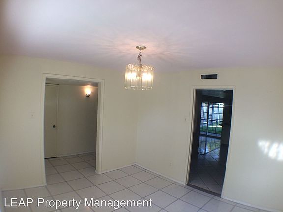 2nd image of 3029 Flagstone Dr