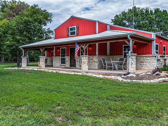 3rd image of 132 Tiger Ln