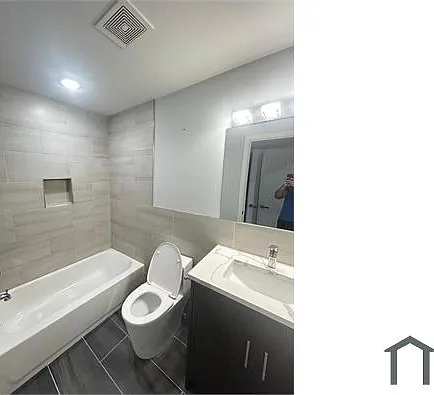 2204 N Marshall St #B — Photo 6