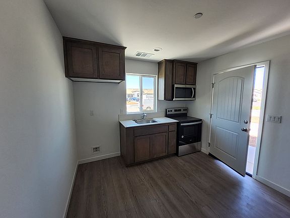 2nd image of 7319 Millers Point Ln #B