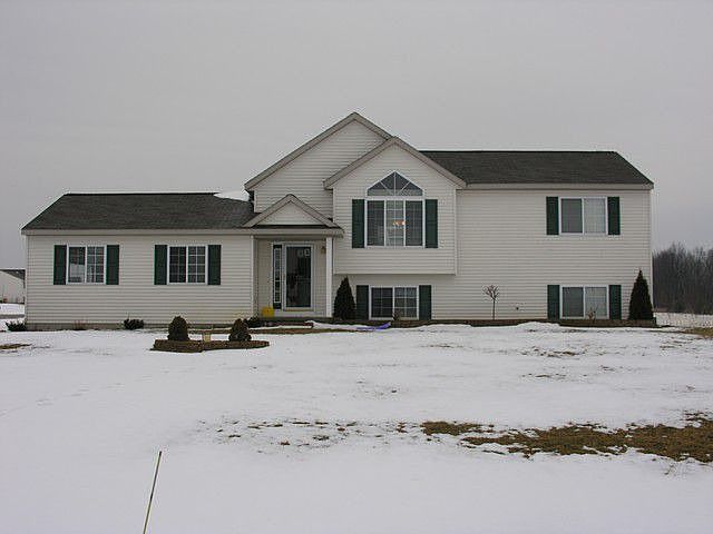 2135 Antler Ct Cedar Springs