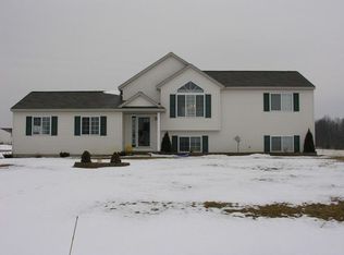 2135 Antler Ct NE, Cedar Springs, MI 49319