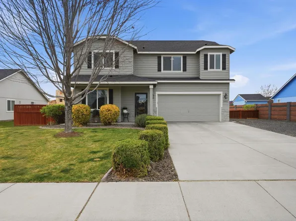 1664 Crab Apple Cir, West Richland, WA 99353
