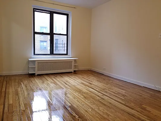 Rented by Bruma Realty LLC | media 15