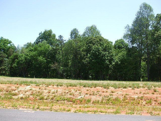 1st image of 141 Brookleaf Ln