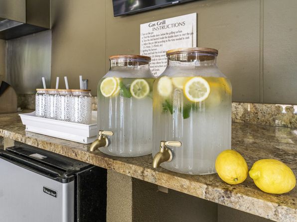 2500 S Millbend Dr APT 7209