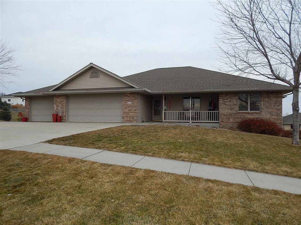 1st image of 2112 College View Dr