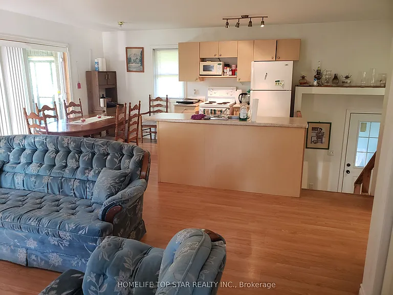 373 Shanick Rd — Photo 3