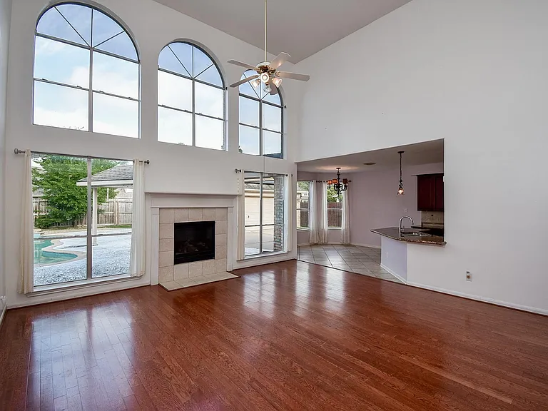 2719 Mossy Log Ct — Photo 18