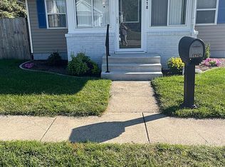 1618 W Locust St, Bloomington, IL 61701