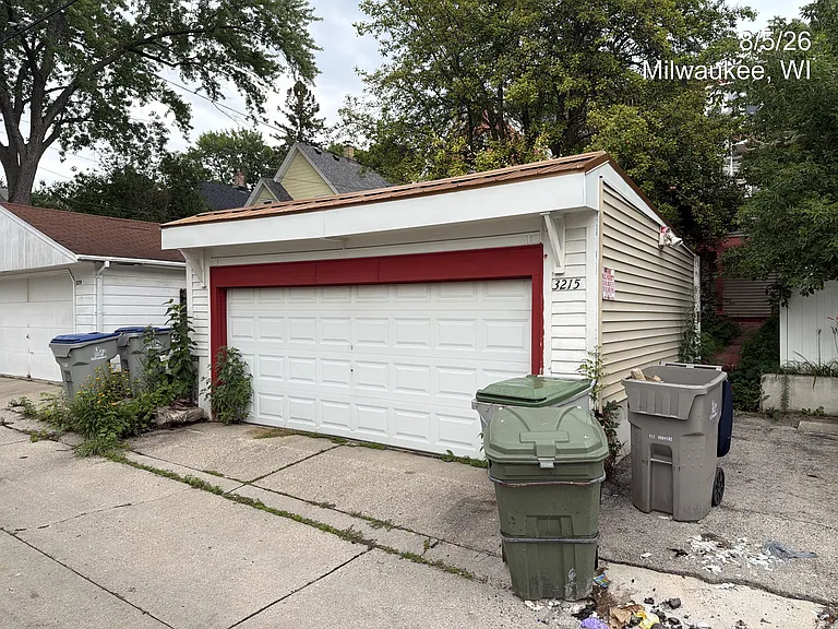 3215 N Bartlett Ave — Photo 11
