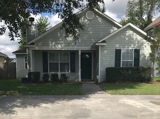 353 Sawgrass Dr, Valdosta, GA 31602
