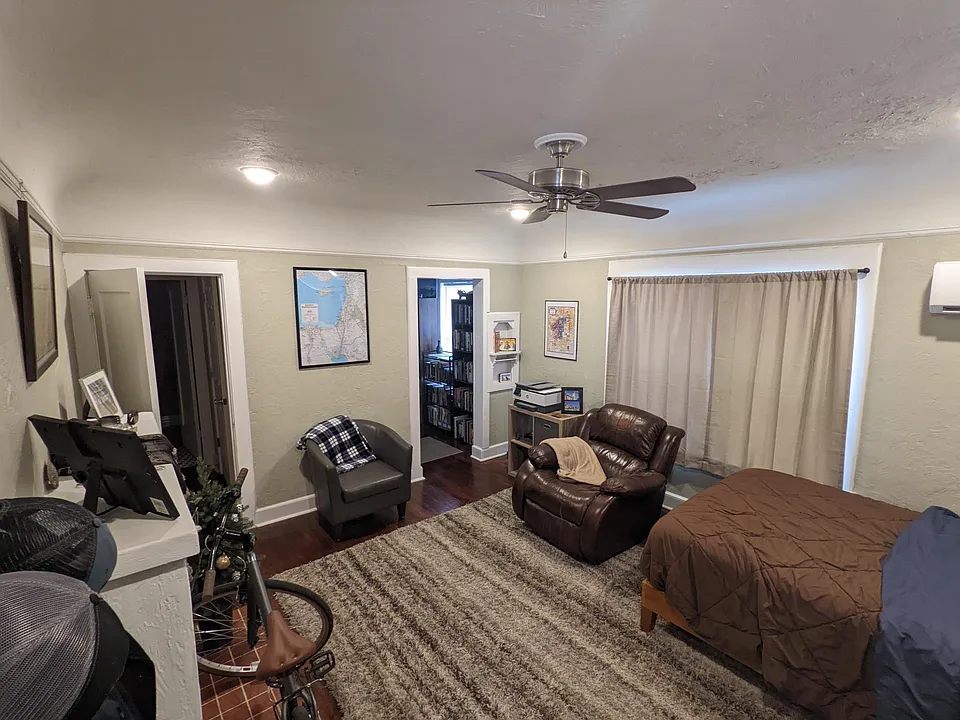 3414 S University Dr #5