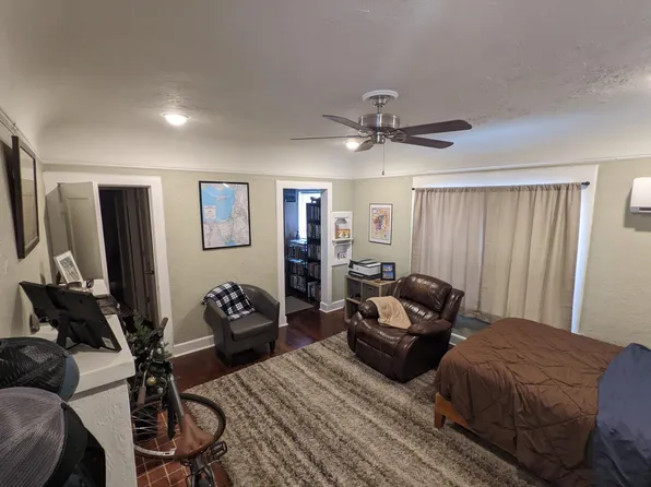 3414 S University Dr, Fort Worth, TX