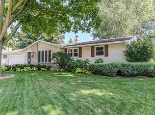 1981 S Point Rd, Green Bay, WI 54313