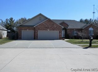 236 Prairie Grass Rd, Chatham, IL 62629