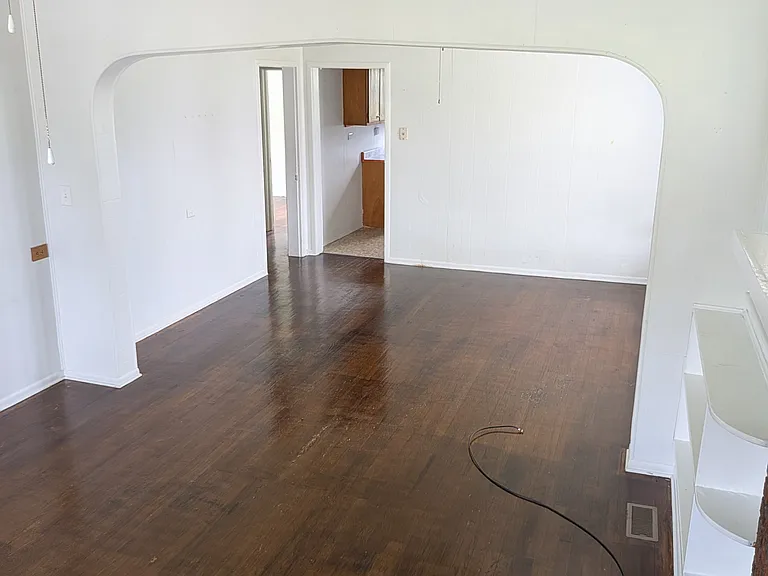 305 Allen Ave — Photo 21