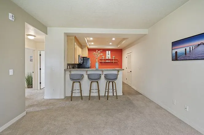 7907 NE Rockne Way — Photo 3