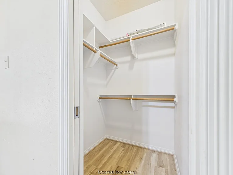 2305 Kendal Green Cir — Photo 6