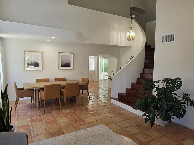 398 N Brook Glen Ln — Photo 6