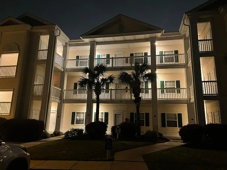 606 River Oaks Dr #56D — Photo 1