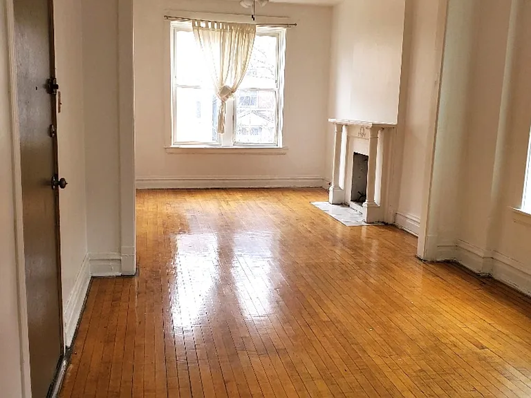 1254 N Maplewood Ave #2 — Photo 7