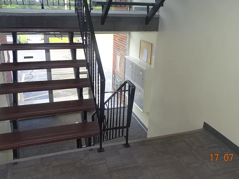 114 Capitol Hill Dr #1 — Photo 5