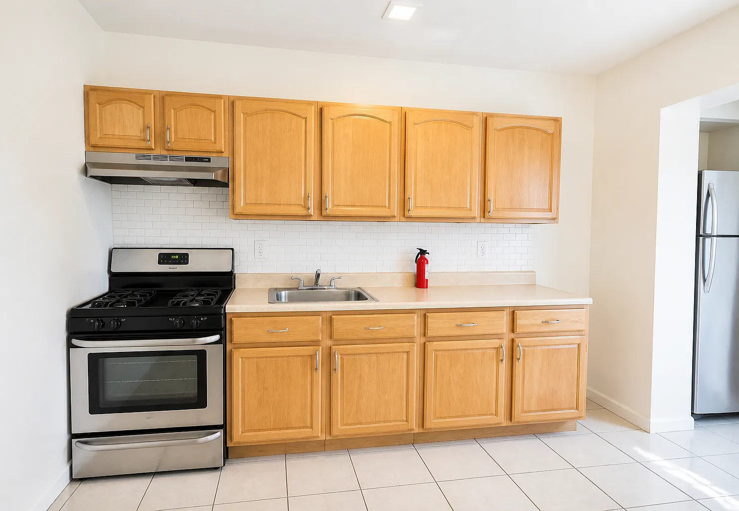 3 bed, $2,100 — Photo 1